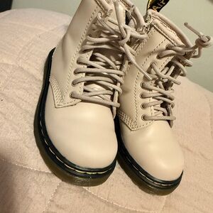 Dr. Martens Kids' Beige Lace-Up Boots